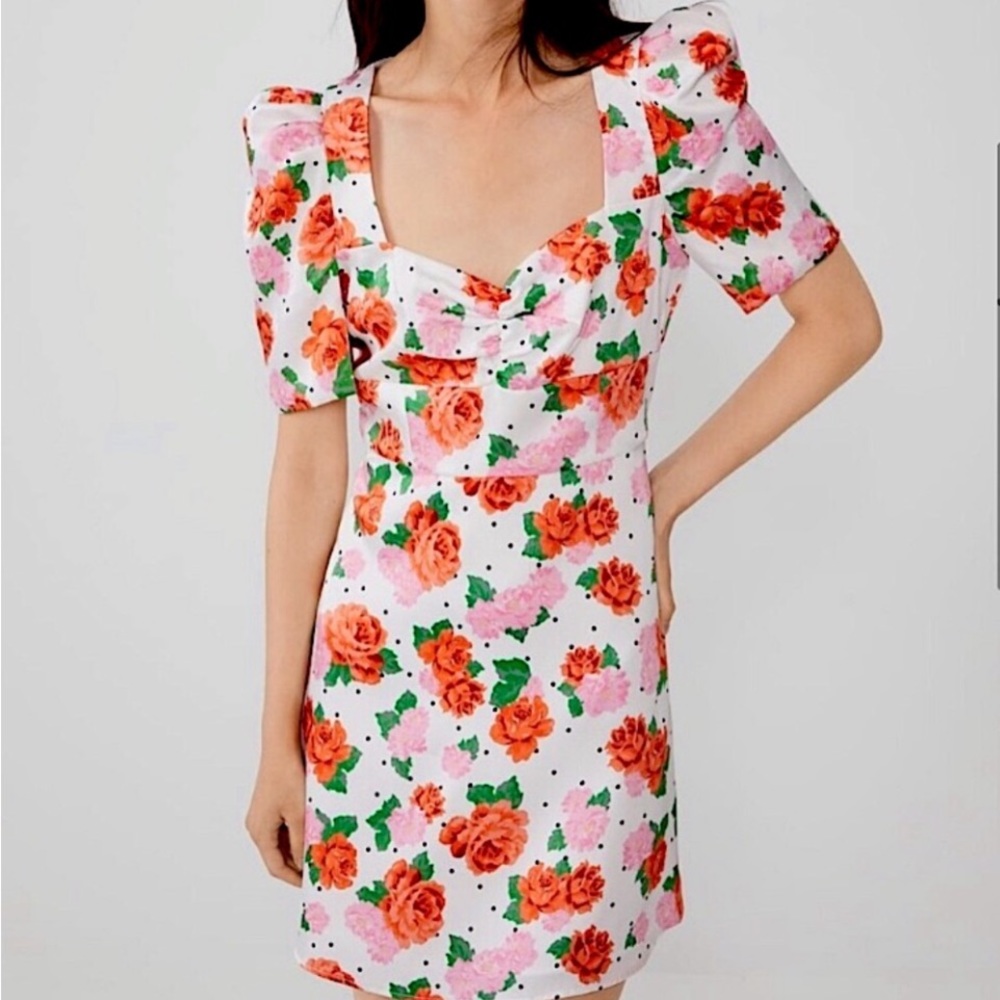 Zara floral dress 🌹🌷